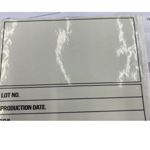 Label gulungan untuk penggunaan industri dan retail dengan desain fungsional